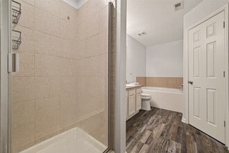 Building Photo - 7130 Cypress Pr Dr