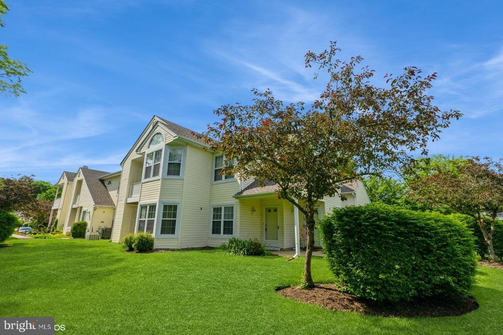 35019 Pl Unit 9, Southampton, PA 18966 Room for Rent in