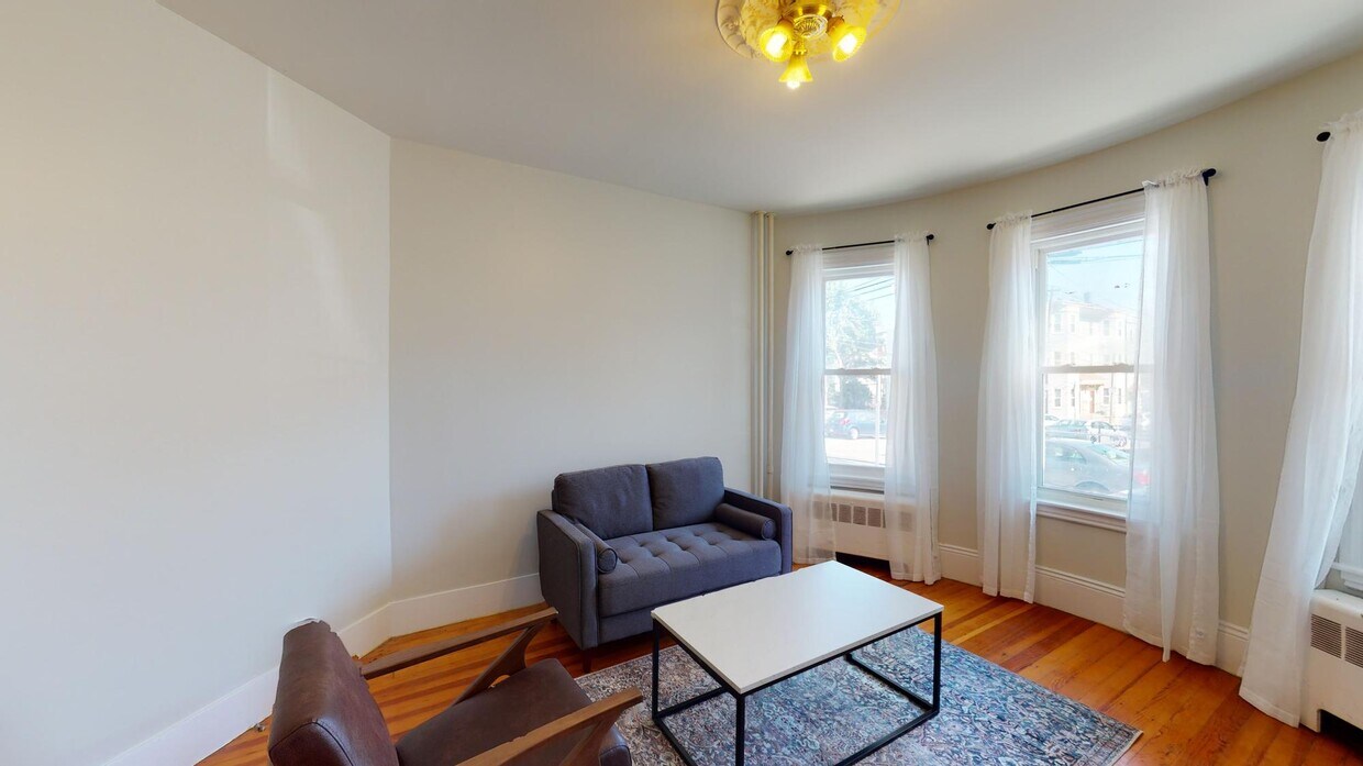 Foto principal - 52 Crescent Ave