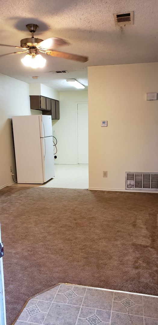 Photo - 611 Maurice St Apt A-B