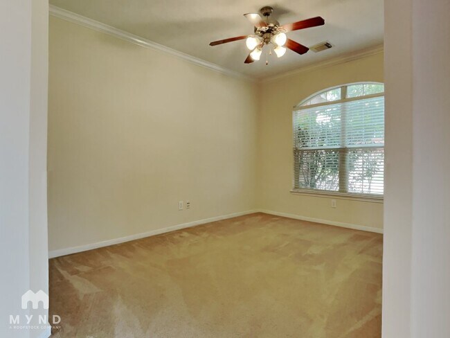 Foto del edificio - 17934 Barton Ridge Ln
