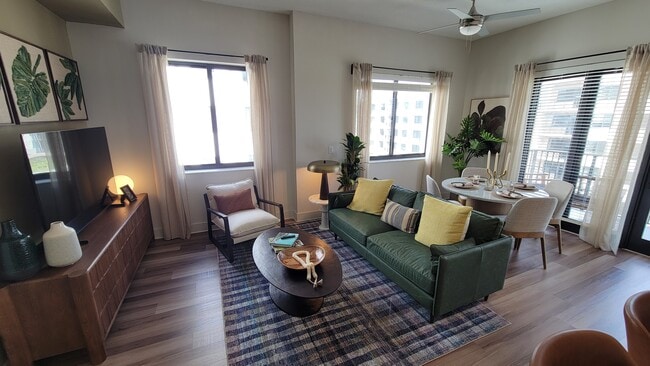 Building Photo - 6840 SW 28th Ter