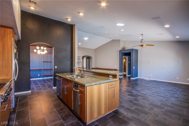 Foto del edificio - 10808 Hollow Creek Ln
