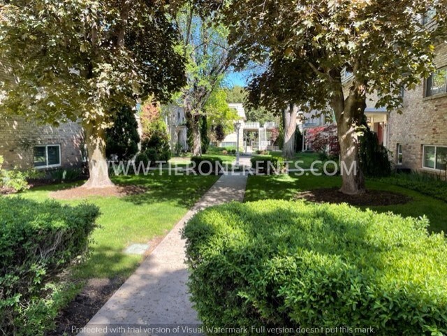 Primary Photo - 2220 E Murray Holladay Rd APT 54, Holladay...