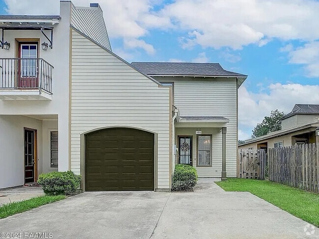 Building Photo - 108 Bandera Dr