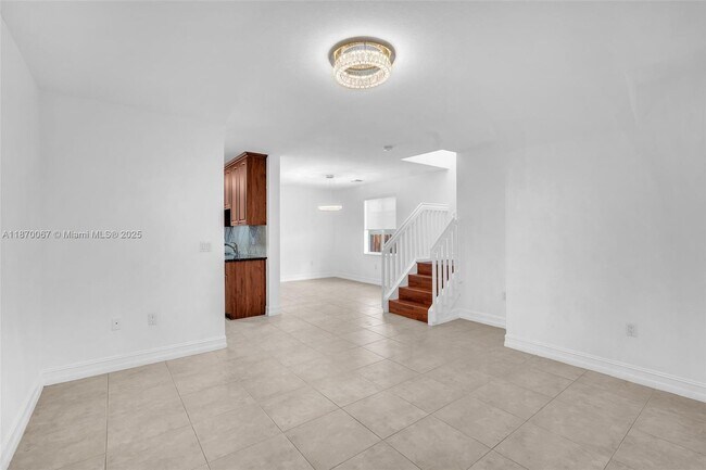 Foto del edificio - 2621 SW 18th St
