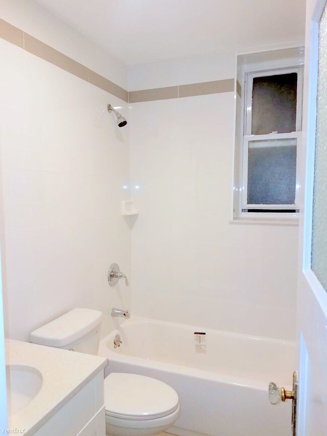 Building Photo - 2 br, 1 bath  - 387 Eastern Pkwy