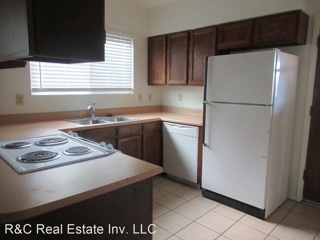 Foto del edificio - 2 br, 2 bath House - 934 W Emelita  Cir