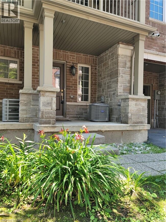Building Photo - 1401 Plains Rd E