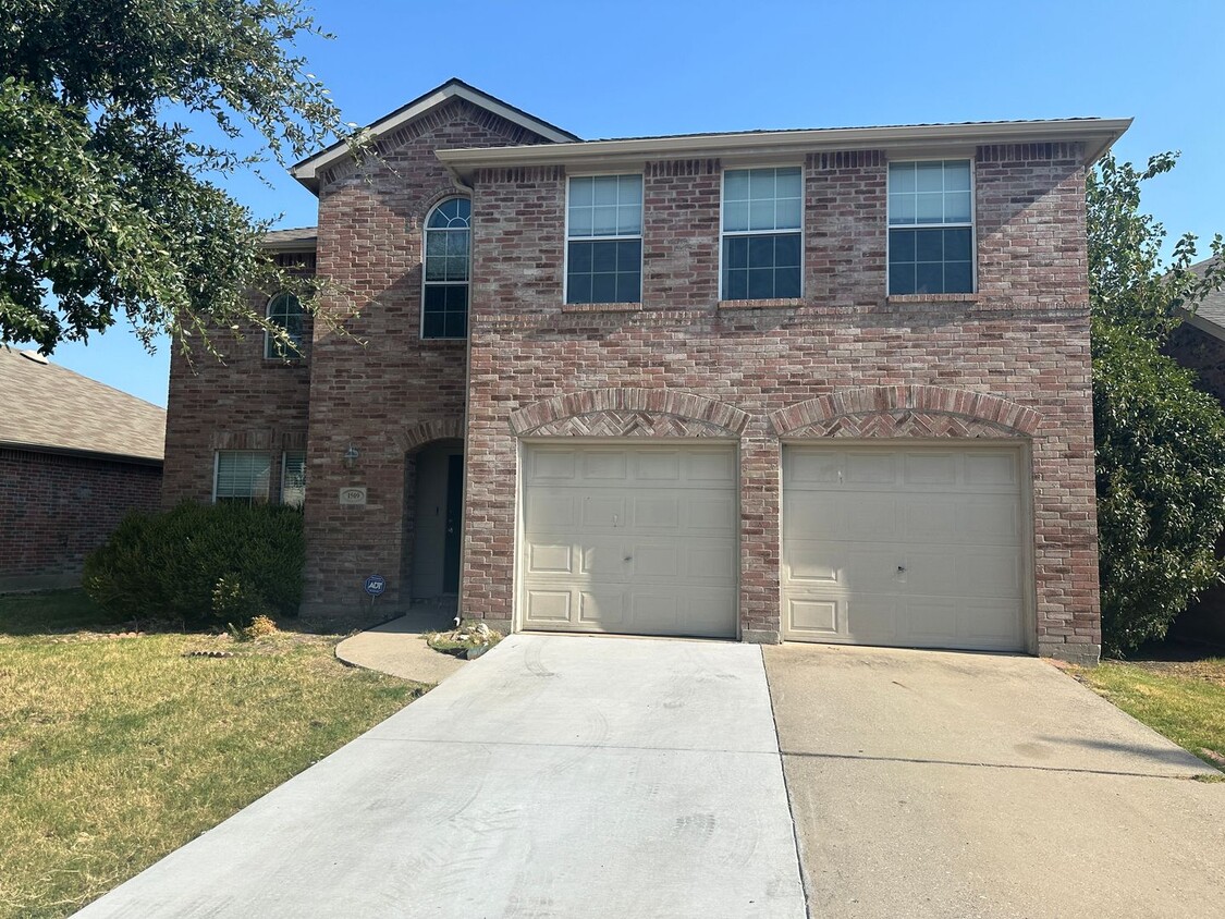 Primary Photo - Superb Home In Little Elm!