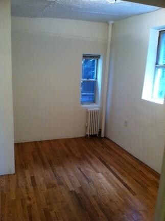 Primary Photo - 209 E 5th St