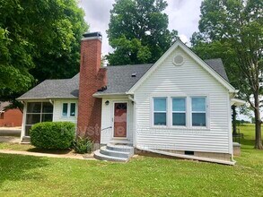 Building Photo - 7170 Lafayette Rd