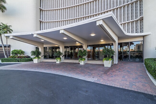 Foto del edificio - 1200 S Flagler Dr