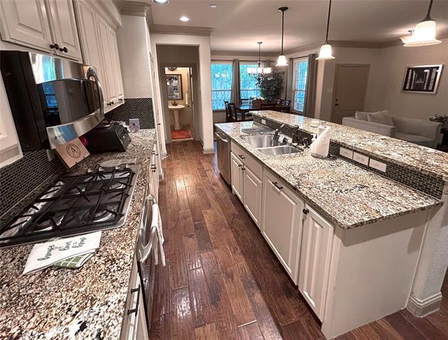 Building Photo - 4252 Riverview Dr