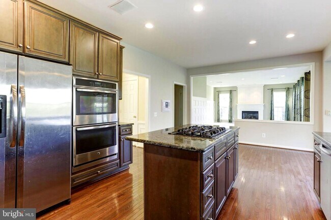 Building Photo - 25658 Cabin Point Ct