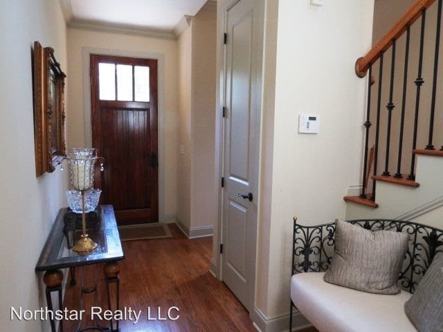 Building Photo - 3 br, 3.5 bath House - 2113 Lancaster Rd