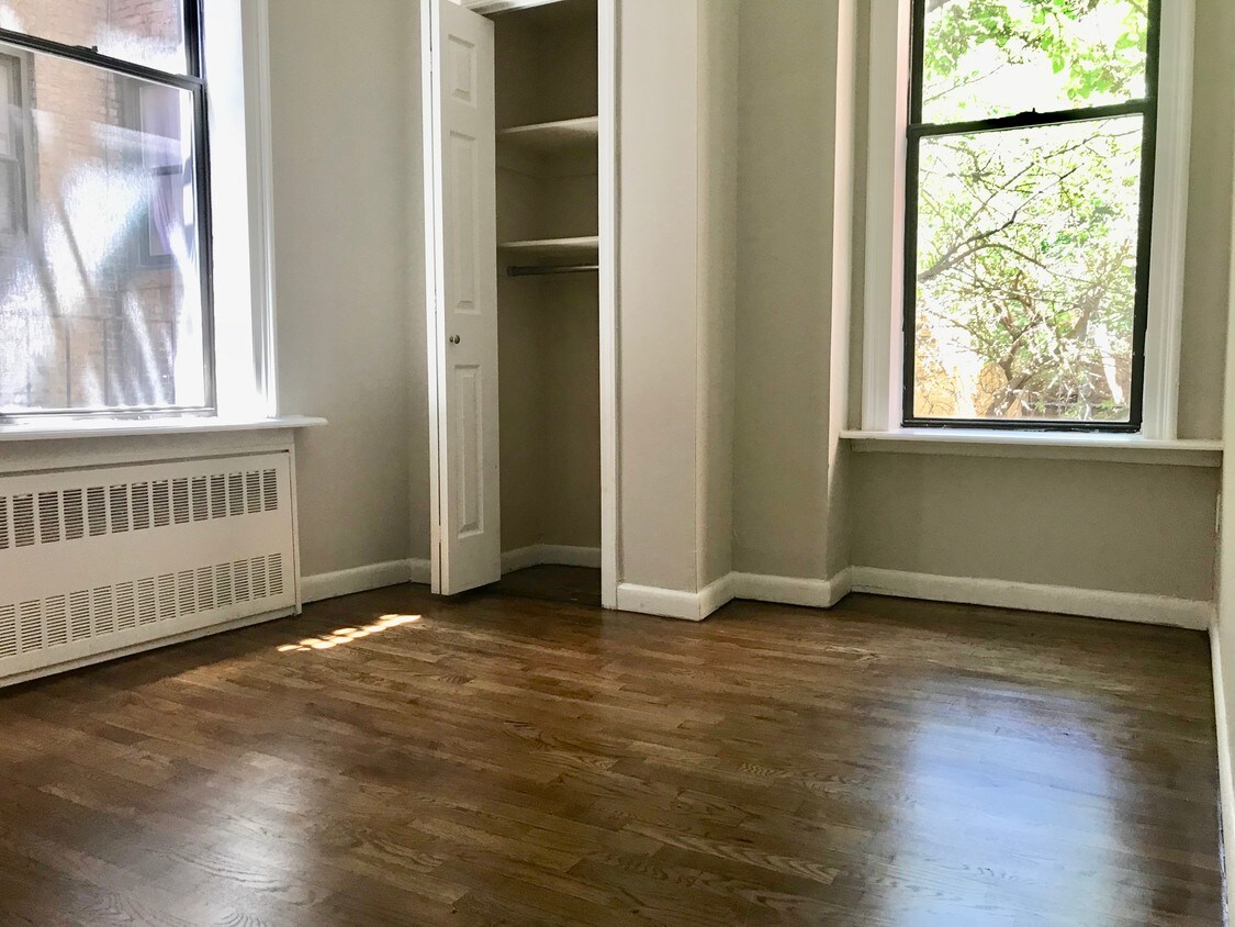 Foto principal - 198 W 83rd St