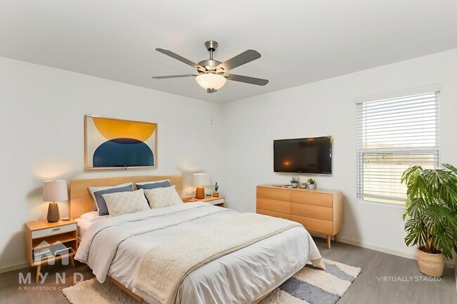 Foto del edificio - 2721 Ctr Crk Ln