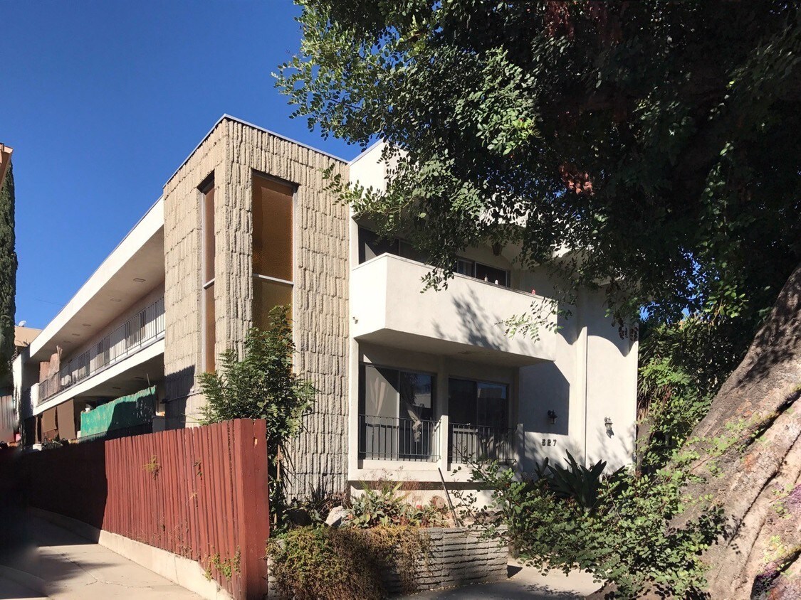 Building Photo - 527 N Orlando Ave