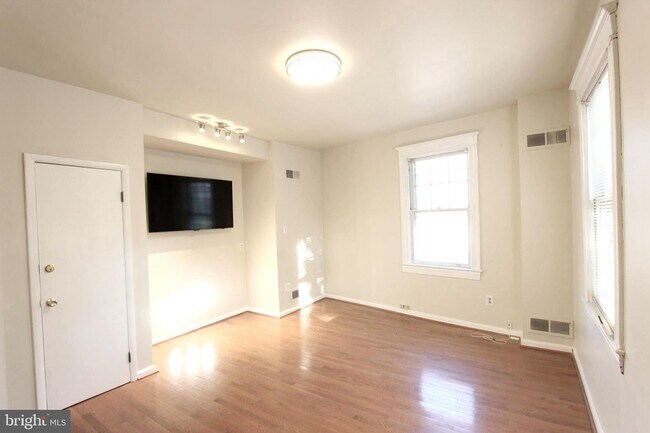 Foto del edificio - 3901 Georgia Ave NW