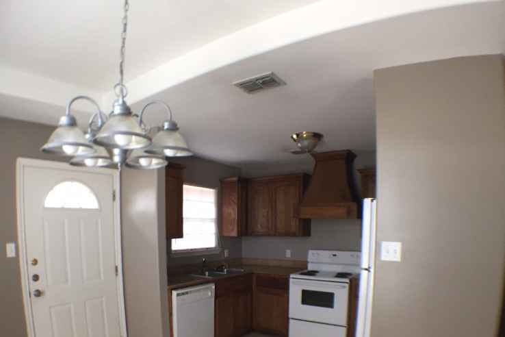 Primary Photo - 1107 S Palm Dr