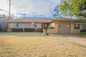 Building Photo - 2316 Barclay Rd