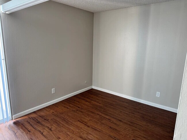 Foto del edificio - Sandpointe Apartment Homes