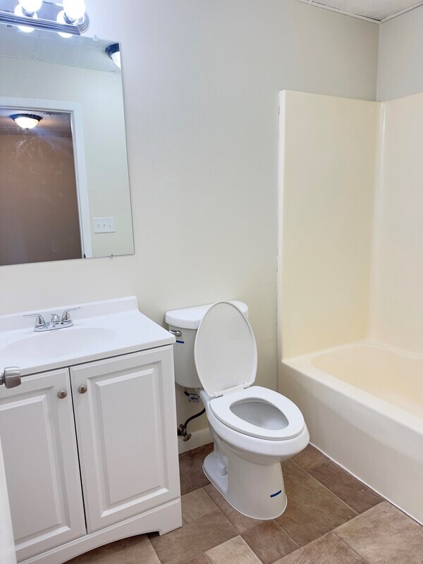 17 Lee Cir Unit 9B, Hurricane, WV 25526 Condo for Rent in Hurricane, WV