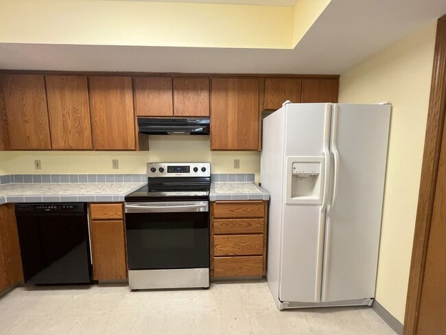 Foto del edificio - Classic Comfort with Modern Convenience & ...