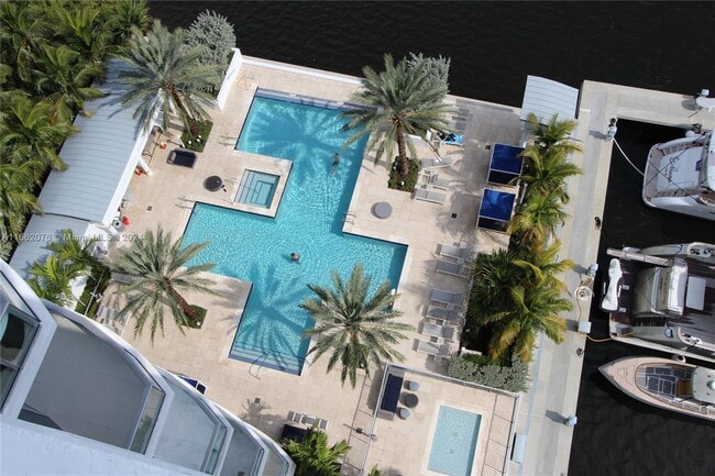 Photo - 17301 Biscayne Blvd Apartment