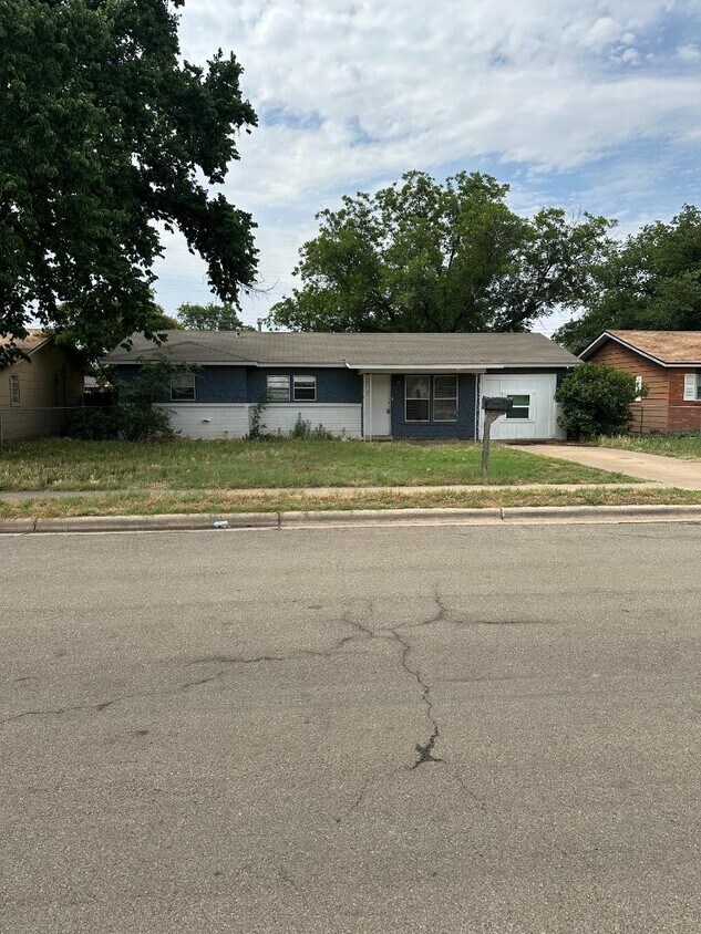 Foto principal - 2113 73rd St
