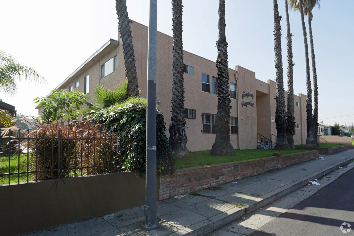 Primary Photo - Fiveforty Imperial Apartments