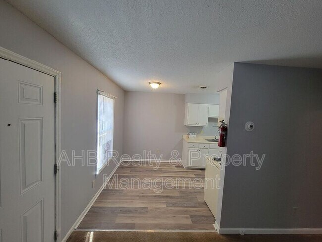Foto del edificio - 309 Somers Ave
