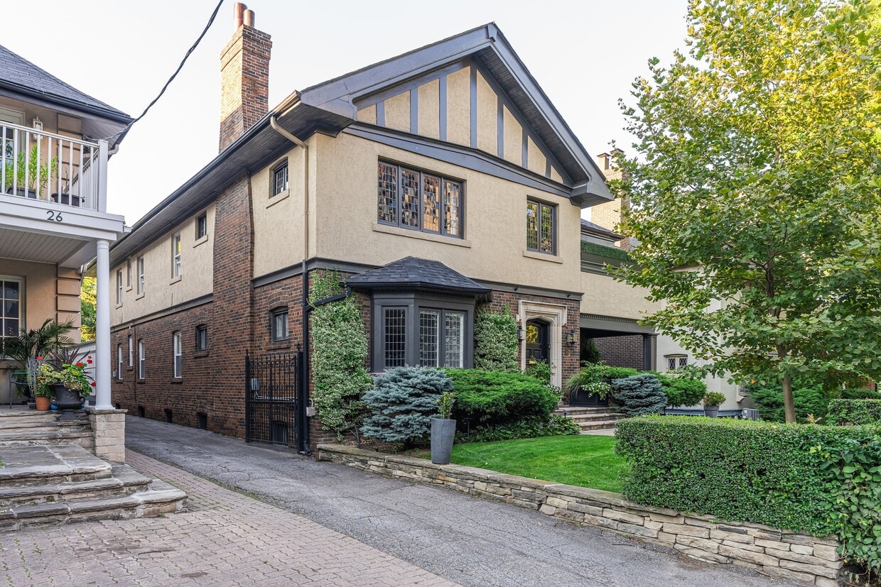 Primary Photo - 22 Edmund Ave