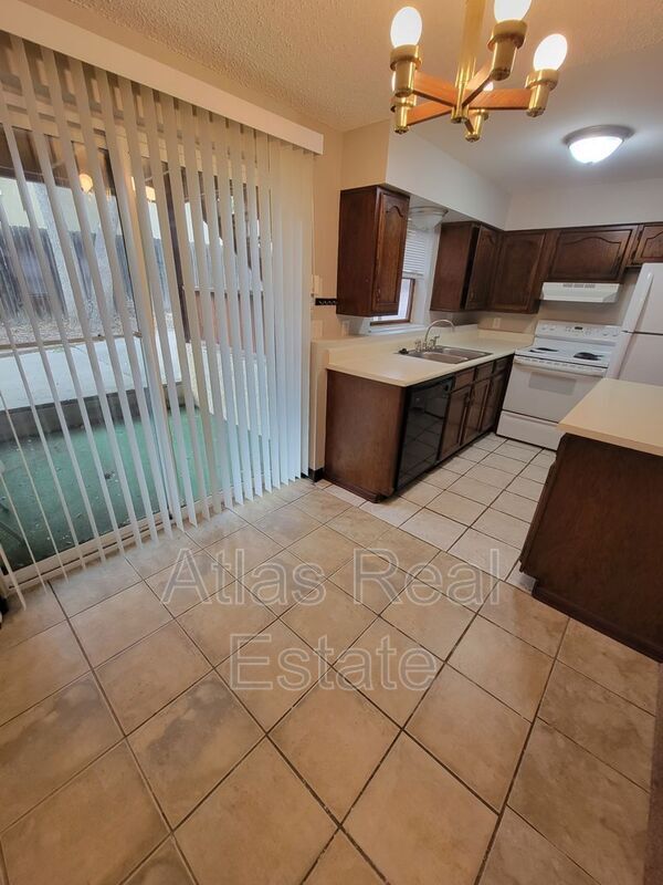 Foto del edificio - 730 Swope Ave