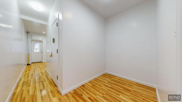 Foto del edificio - 2 bedroom in Brooklyn NY 11222