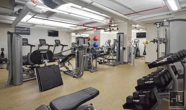 Building Photo - Christopher Street