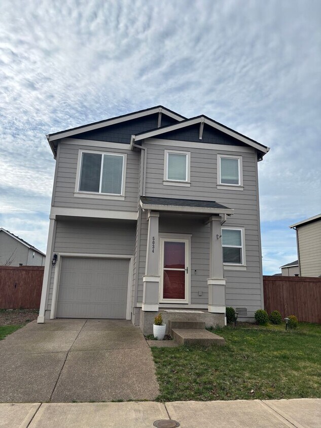 Foto del edificio - 3 Bedroom, 2.5 Bathroom Home Coming Soon!