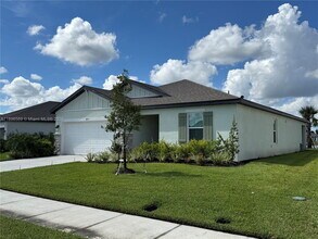 Building Photo - 9975 Last Lgt Gln