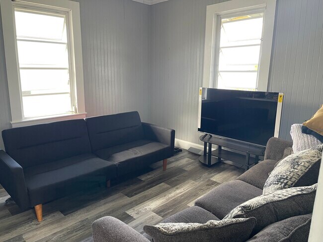 Bedroom - 54-205 Hanaimoa St