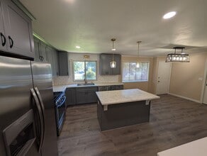 Building Photo - 3134 8th St