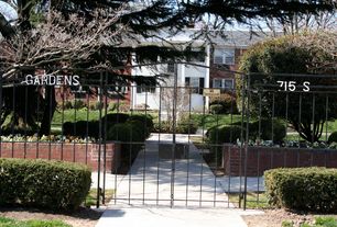 The condo for rent is in the center bldg. shown in this view. - 715 S Washington St