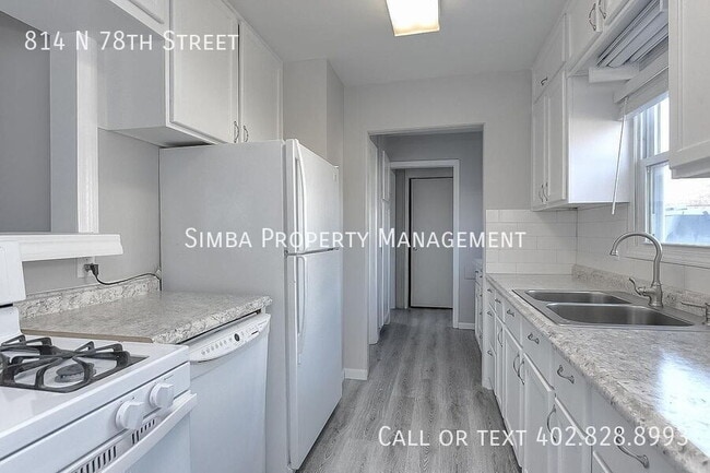 Building Photo - 814 N 78th St