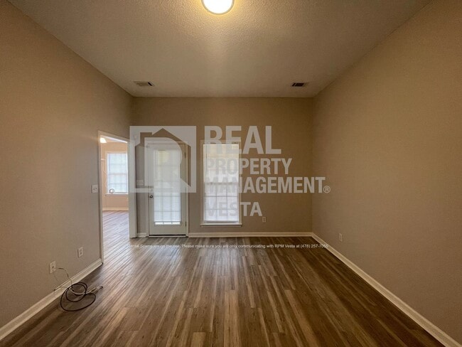 Building Photo - 109 Barley Pl