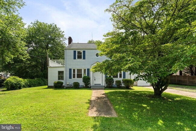 Building Photo - 6315 Old Dominion Dr