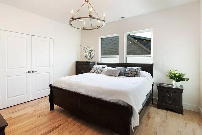 Foto del edificio - 643 Vernon Ave