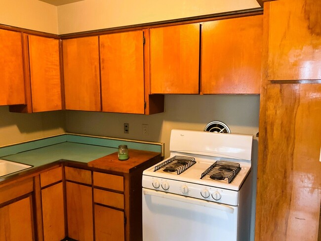 Building Photo - 17274 Bentler #51