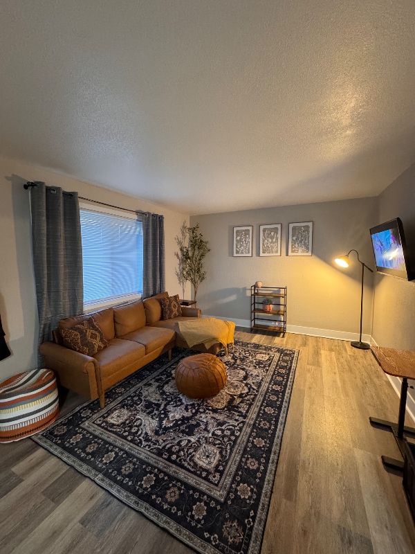 Photo - 2021 Airport Rd House