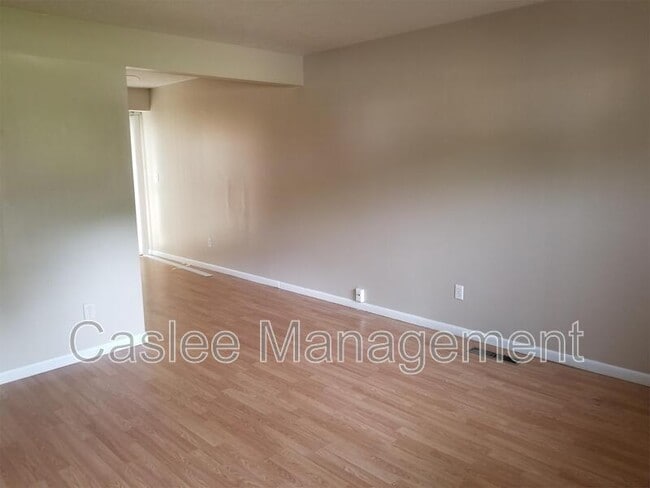 Building Photo - 1245 Overbrook Dr