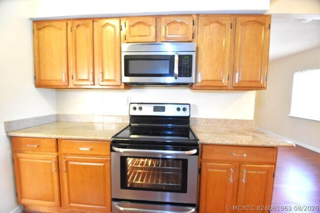 Foto del edificio - 1815 NE 178th St